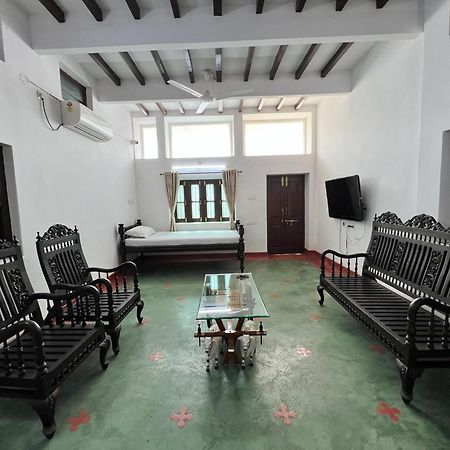 Laxmi Nivas 1949 Bed & Breakfast Secunderabad Exterior photo