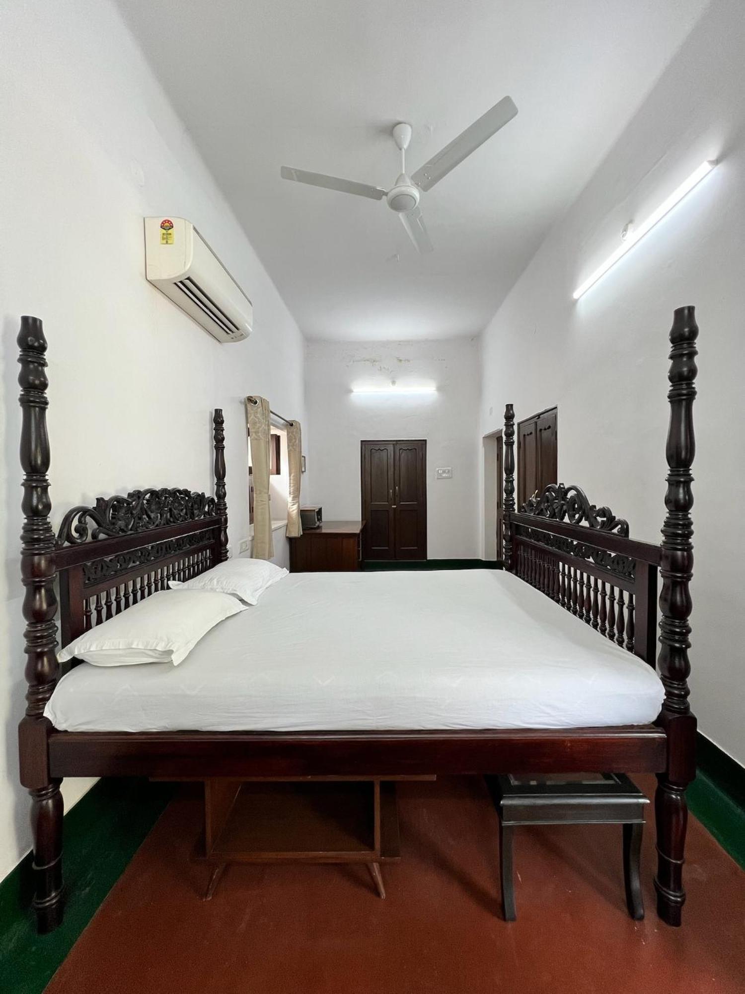 Laxmi Nivas 1949 Bed & Breakfast Secunderabad Exterior photo